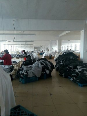 城陽區(qū)德鑫利服裝加工廠 打造優(yōu)質(zhì)服裝服飾零售服務